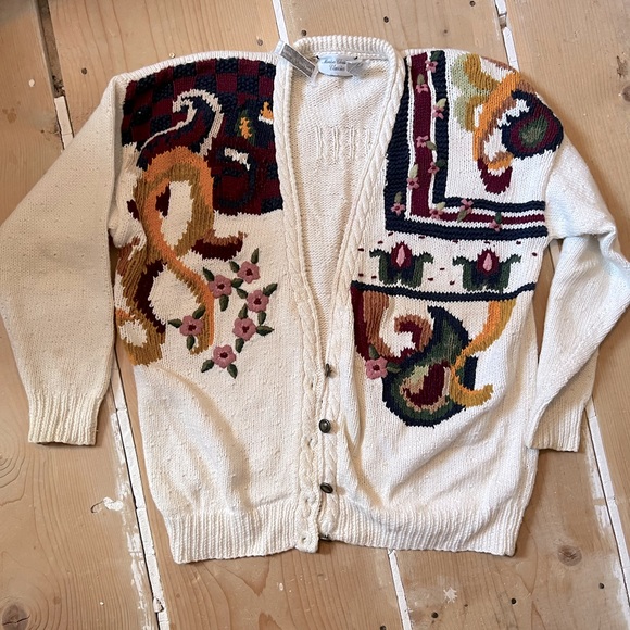 Vintage Sweaters - Vintage floral knit sweater